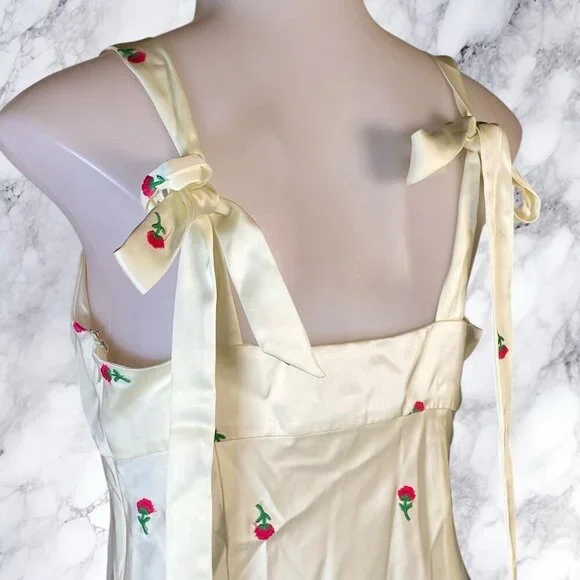 MAJORELLE Eden Midi Dress Ivory & Pink - Picture 9 of 12